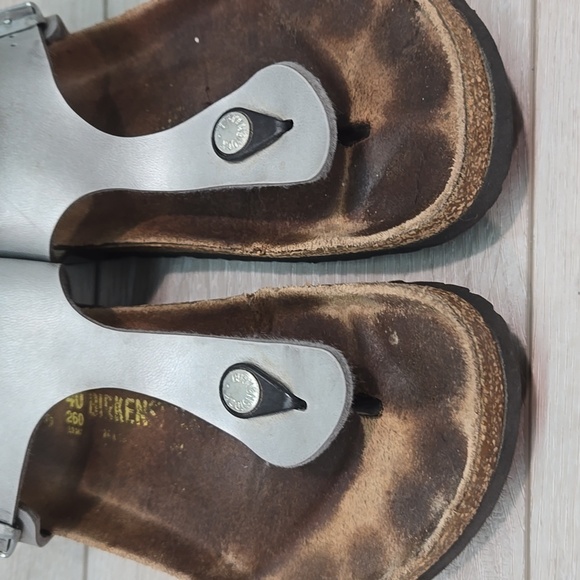 Birkenstock Women Gizeh T Strap Silver Buckle Sandals Slide Shoes Sz 40/9 Regula - Picture 5 of 15